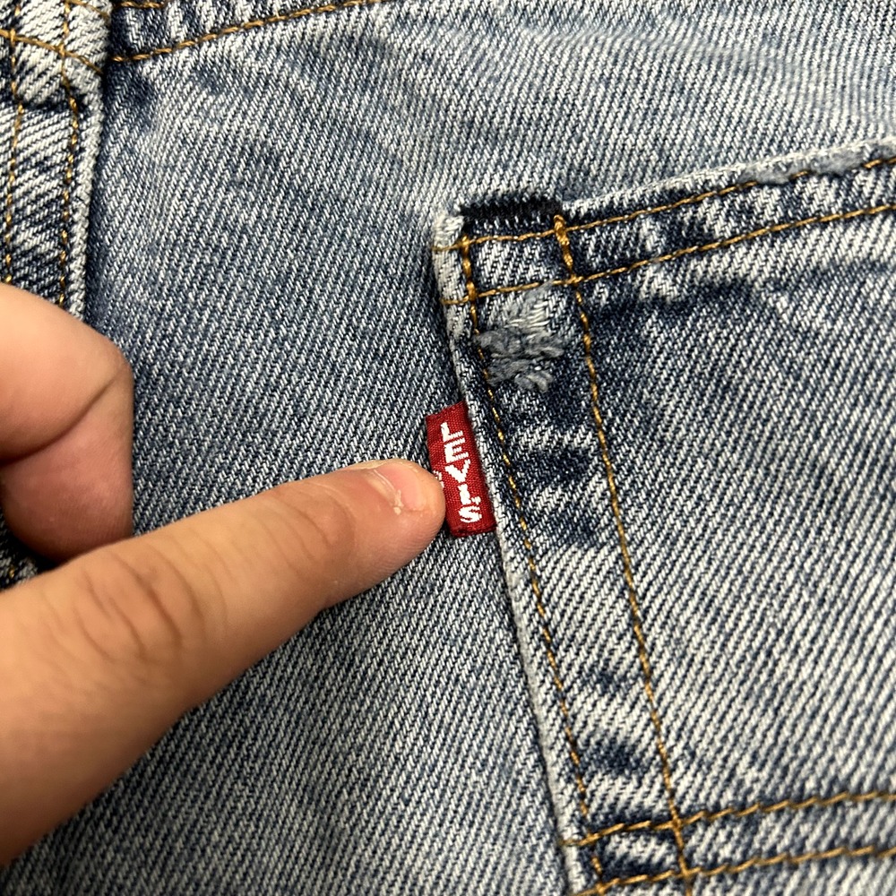 Levis Jeans Mens 34x26 Blue Denim 551 Z Straight Fit Cropped Premium Big E Adult - Picture 11 of 16